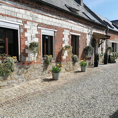 Lola Apartment Montigny-Sur-Crecy Екстериор снимка