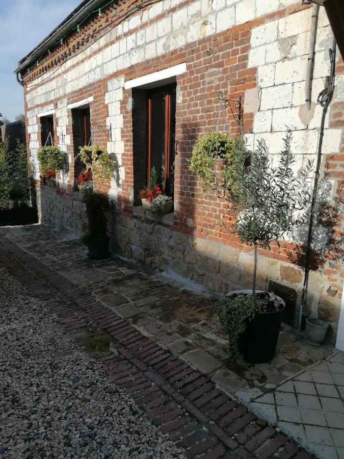 Lola Apartment Montigny-Sur-Crecy Екстериор снимка
