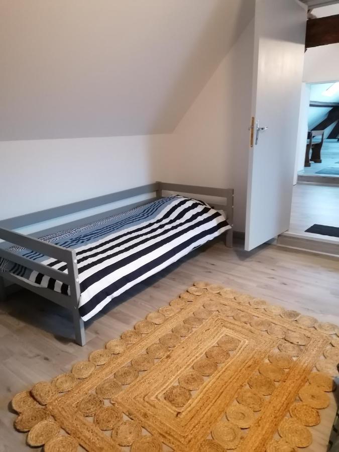Lola Apartment Montigny-Sur-Crecy Екстериор снимка